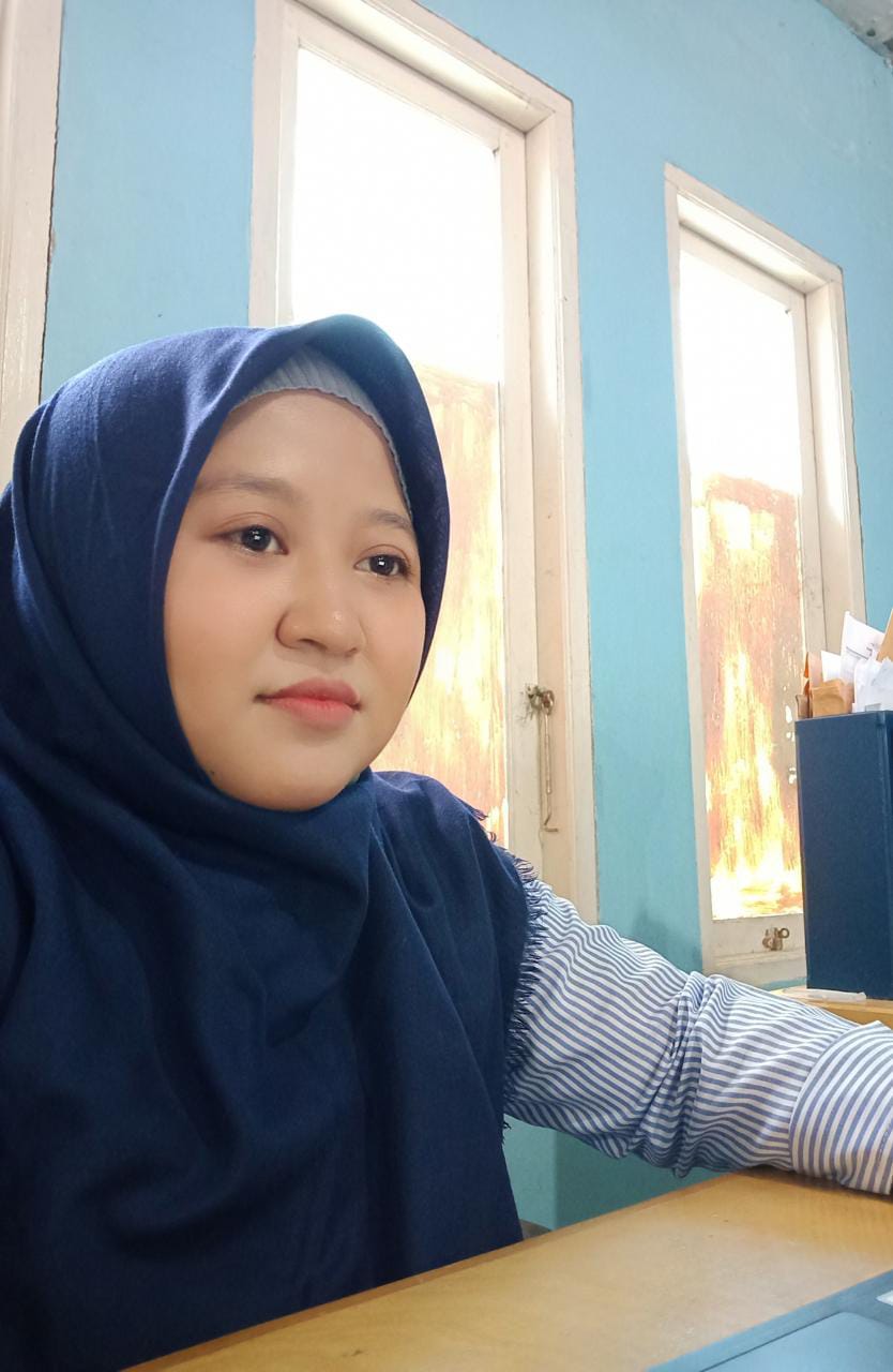 Dwi Apriliya Aryani, S.Pd